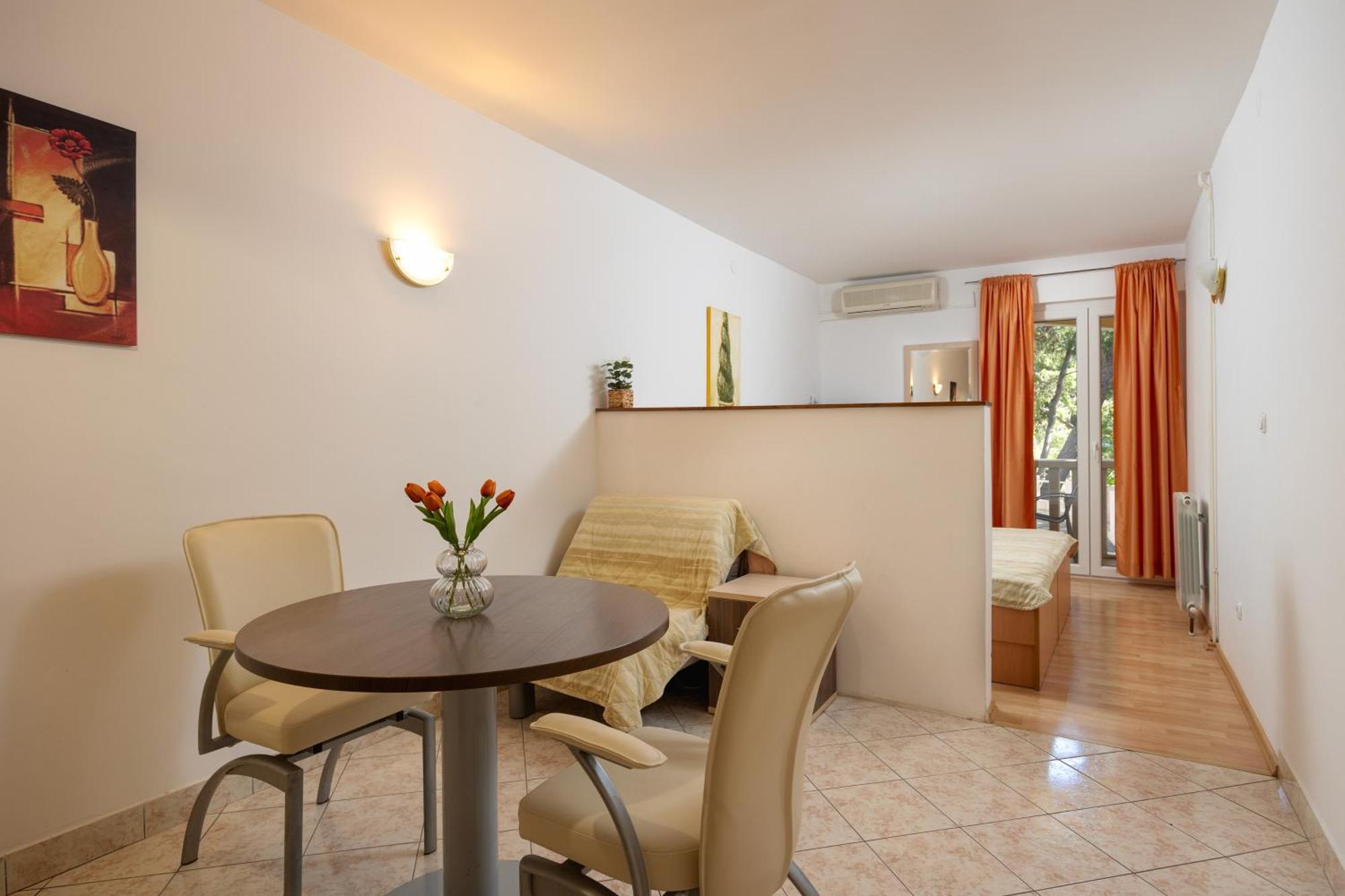 Premium Apartments - Lavica Beach Podstrana Luaran gambar